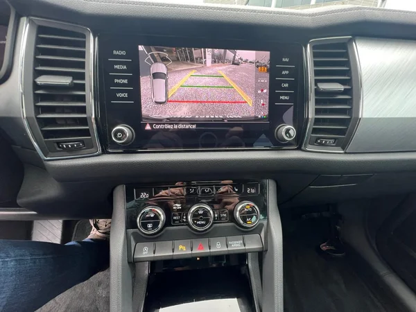 SKODA Kodiaq Dsl (2022) — foto 2 van 18