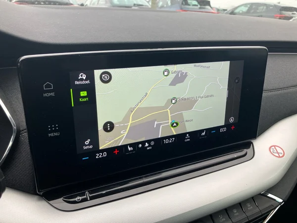 SKODA Octavia Combi (2024) — foto 15 van 25