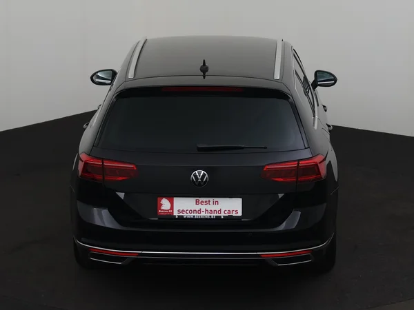 VOLKSWAGEN Passat Variant (2022) — foto 30 van 33