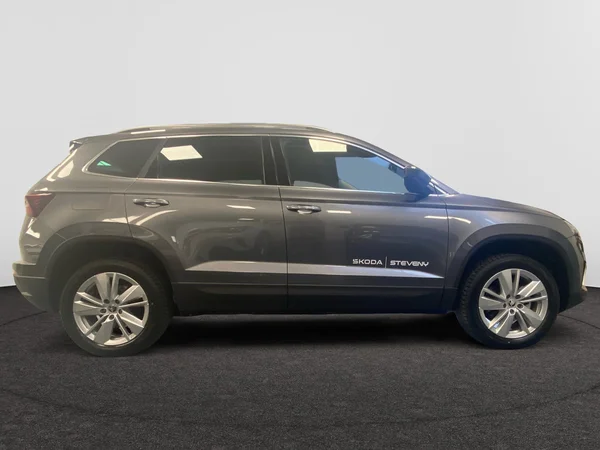 SKODA Karoq (2025) — foto 3 van 16