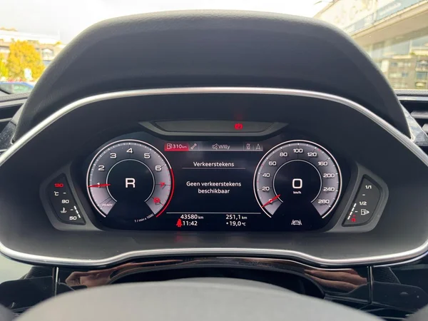 AUDI Q3 (2019) — foto 16 van 19
