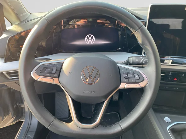VOLKSWAGEN Golf VIII SW (2025) — foto 7 van 21