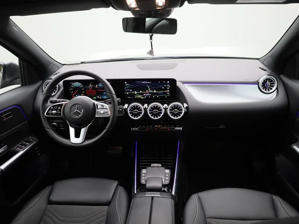 Mercedes-Benz EQA (2024) — foto 32 van 43