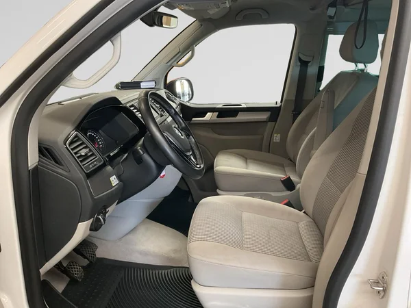 VOLKSWAGEN Multivan T6 Dsl (2018) — foto 22 van 22