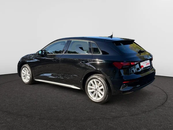 AUDI A3 Sportback (2022) — foto 12 van 18