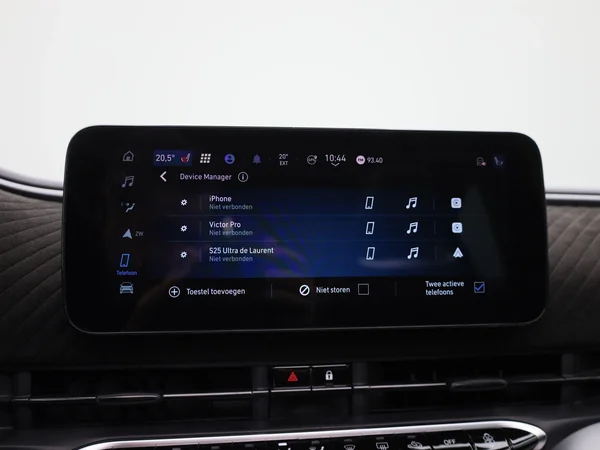 Fiat 500C (2023) — foto 18 van 48