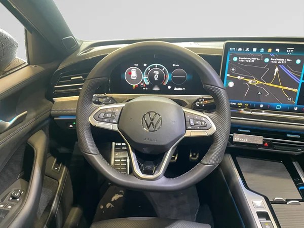 VOLKSWAGEN Passat Variant (2026) — foto 2 van 21
