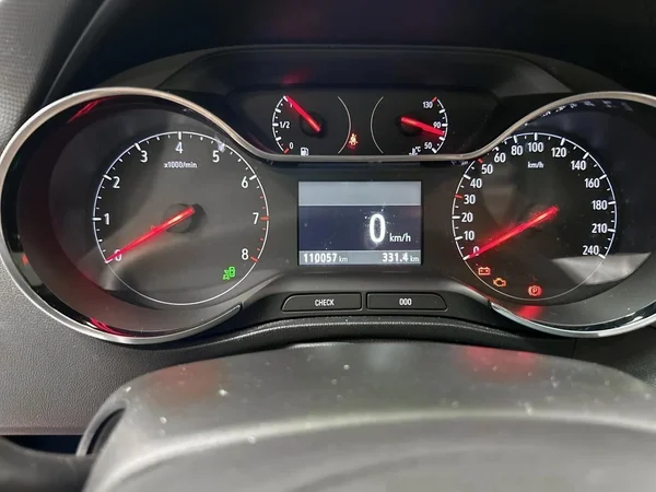 Opel Crossland X (2019) — foto 3 van 17