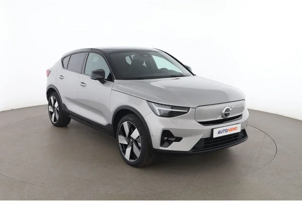 Volvo C40 (2022) — foto 14 van 16