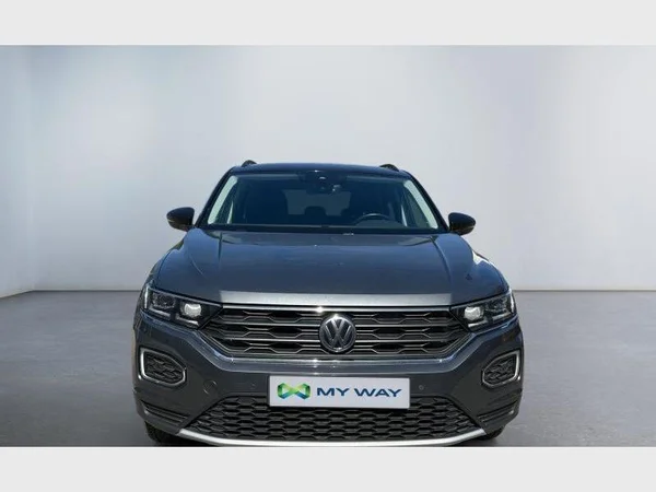 Volkswagen T-Roc (2018) — foto 12 van 32