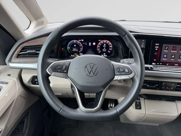VOLKSWAGEN Multivan T7 Long eHybrid (PHEV) (2025) — foto 2 van 16