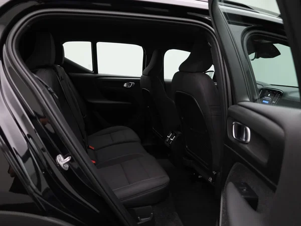 Volvo XC40 (2023) — foto 27 van 39