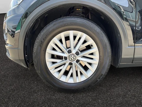 VOLKSWAGEN T-Roc (2019) — foto 14 van 22