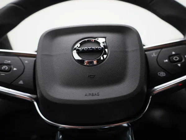 Volvo XC40 (2023) — foto 17 van 40