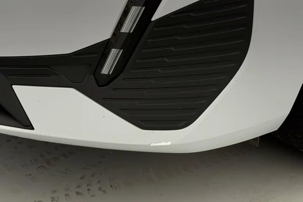 Peugeot 308 PHEV (2024) — foto 17 van 31