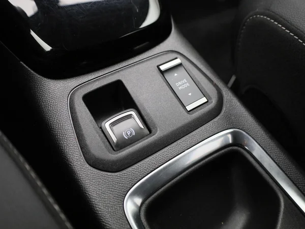 Opel Corsa-e (2023) — foto 15 van 48