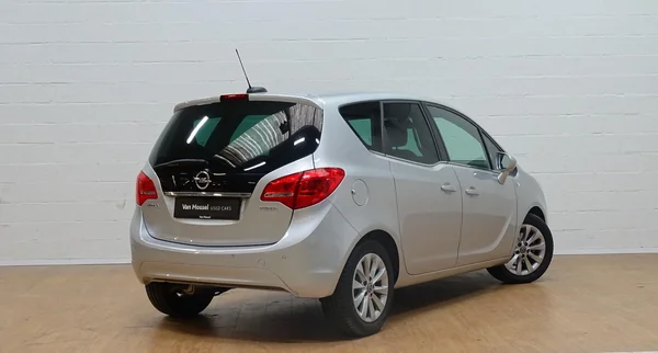 Opel Meriva (2017) — foto 18 van 23