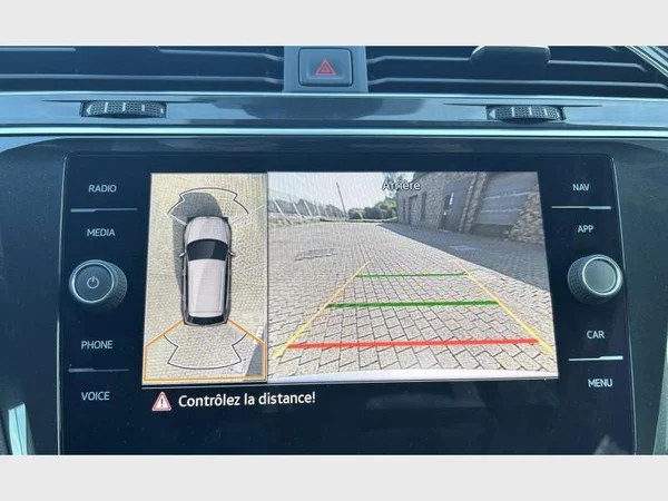 VOLKSWAGEN Tiguan (2021) — foto 11 van 33