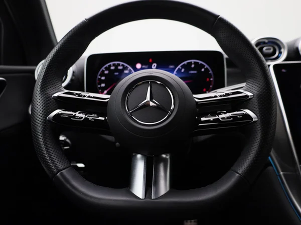 Mercedes-Benz GLC (2025) — foto 52 van 54