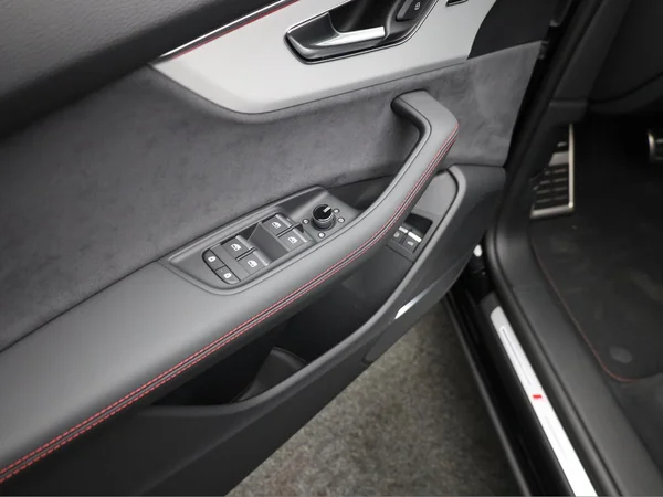 AUDI Q8 SUV e-hybrid (PHEV) (2026) — foto 8 van 28