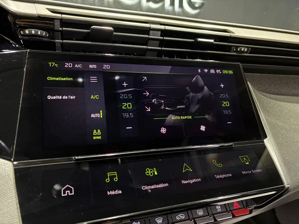 Peugeot 308 (2023) — foto 6 van 26