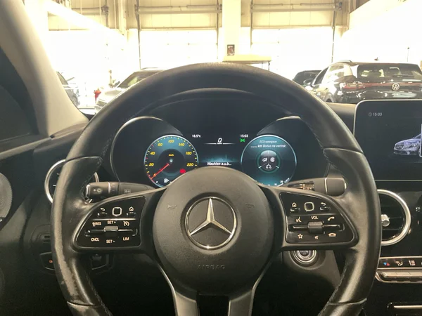 MERCEDES-BENZ C 180 (2020) — foto 13 van 21