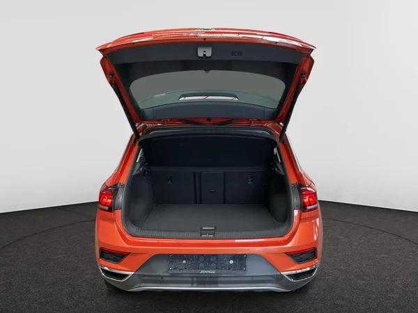 VOLKSWAGEN T-Roc (2019) — foto 11 van 21