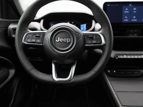 Jeep Avenger (2024) — foto 43 van 45