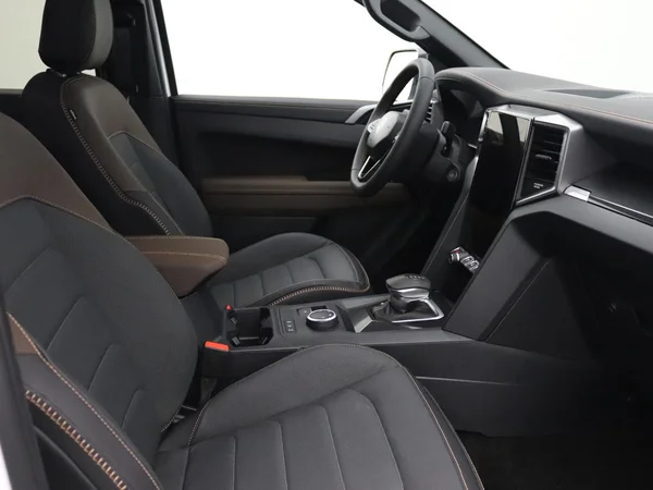 VOLKSWAGEN Amarok Double Cab Dsl (2026) — foto 13 van 19