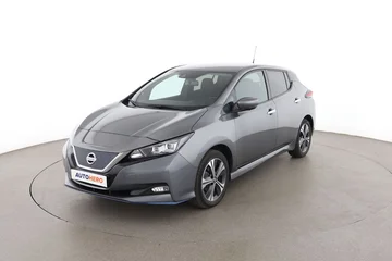 Nissan Leaf 7d01f5fd-e812-42d2-b836-53ff17f0a568