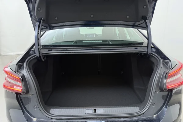Citroen C4 X (2025) — foto 12 van 16