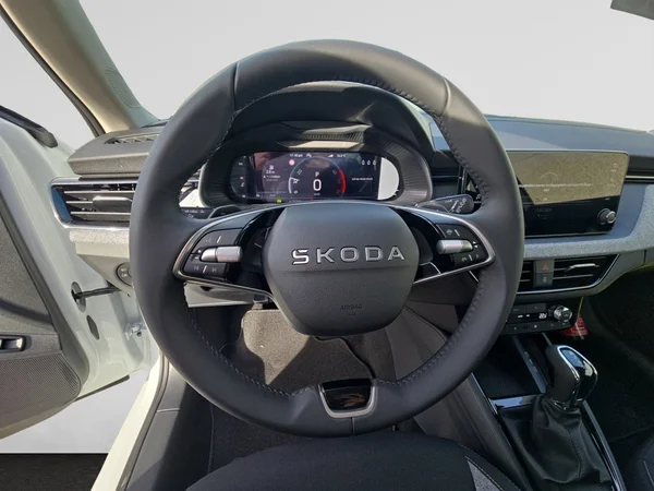 SKODA Kamiq (2026) — foto 11 van 24