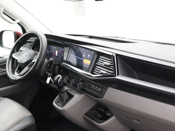 Volkswagen Transporter (2020) — foto 24 van 27