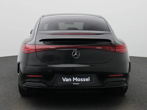 Mercedes-Benz EQE (2022) — foto 45 van 72