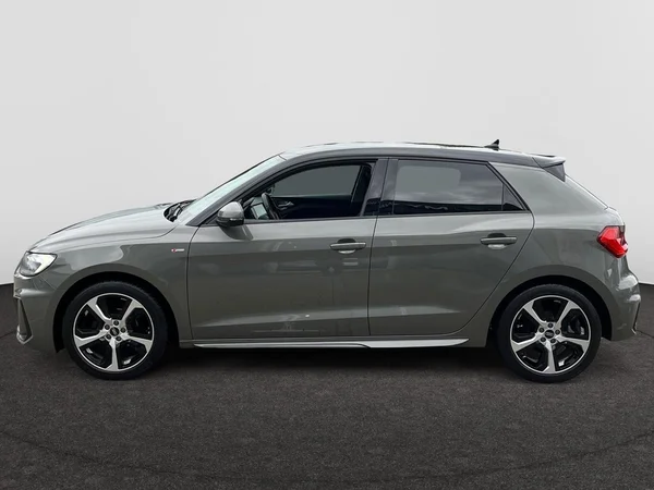 AUDI A1 Sportback (2023) — foto 7 van 20