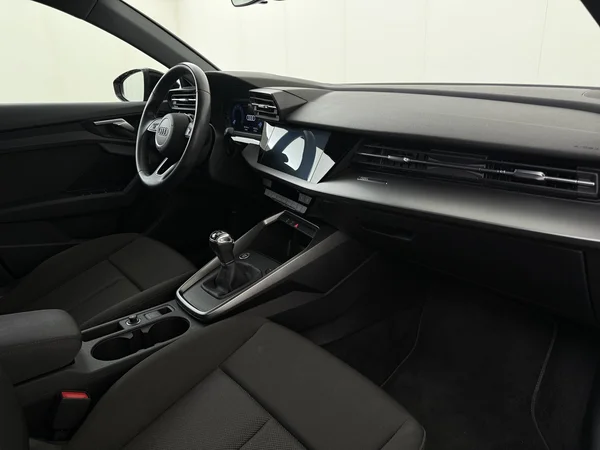 AUDI A3 (2022) — foto 3 van 27