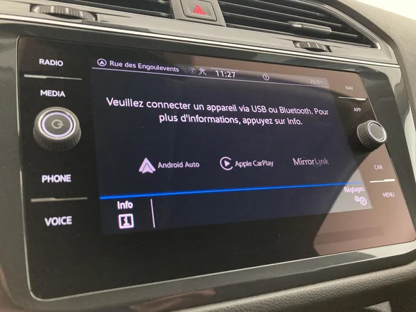 VOLKSWAGEN Tiguan Allspace (2022) — foto 17 van 35