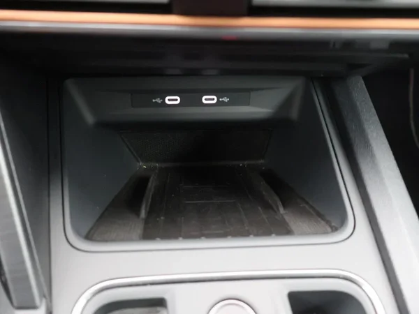 CUPRA Formentor (2024) — foto 13 van 33