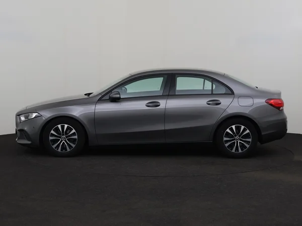 MERCEDES A 180 (2021) — foto 12 van 30