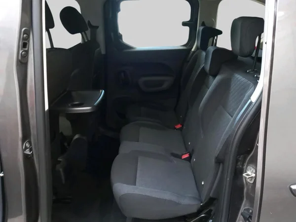 Peugeot Rifter (2021) — foto 6 van 18