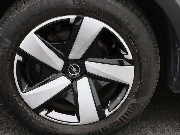 Opel Crossland (2021) — foto 4 van 40