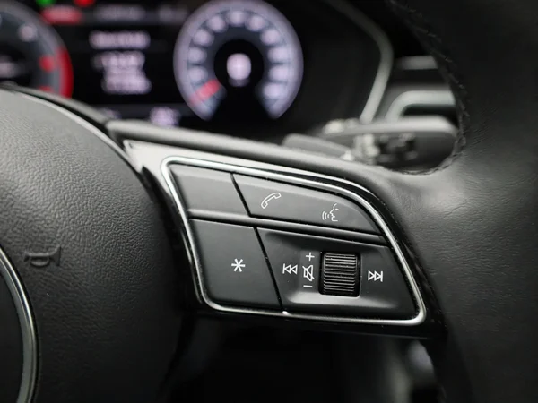 Audi A5 (2022) — foto 8 van 39