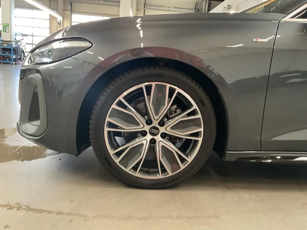 AUDI A5 (2025) — foto 16 van 24