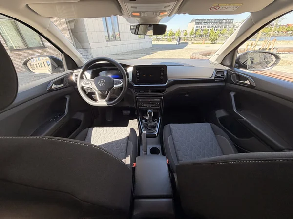 VOLKSWAGEN T-Cross (2025) — foto 14 van 19