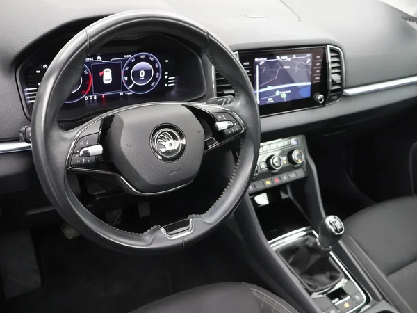 Škoda Karoq (2020) — foto 2 van 23
