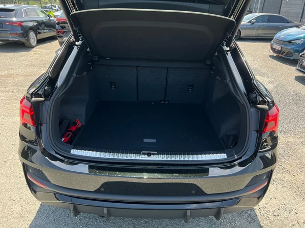 AUDI Q3 Sportback (2023) — foto 11 van 24