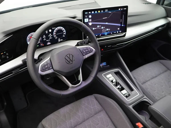 VOLKSWAGEN Golf VIII (2026) — foto 6 van 23