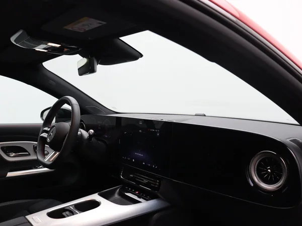 Mercedes-Benz CLA (2025) — foto 11 van 22
