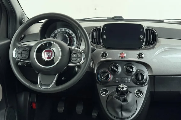 Fiat 500 (2023) — foto 3 van 25