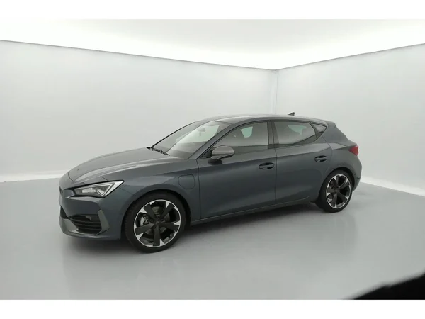 CUPRA Leon e-Hybrid (PHEV) (2023) — foto 28 van 36